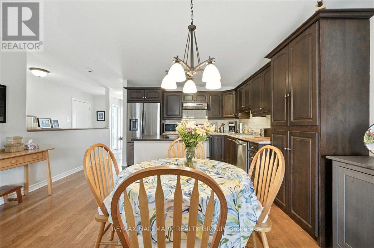Photo 28 of 40 Lee Avenue, Smiths Falls ON