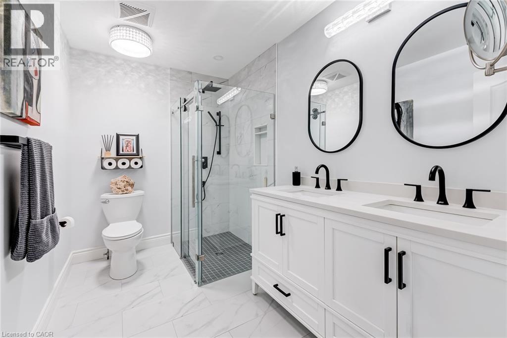 Photo 32 of 1105 Harrogate Drive, Ancaster ON