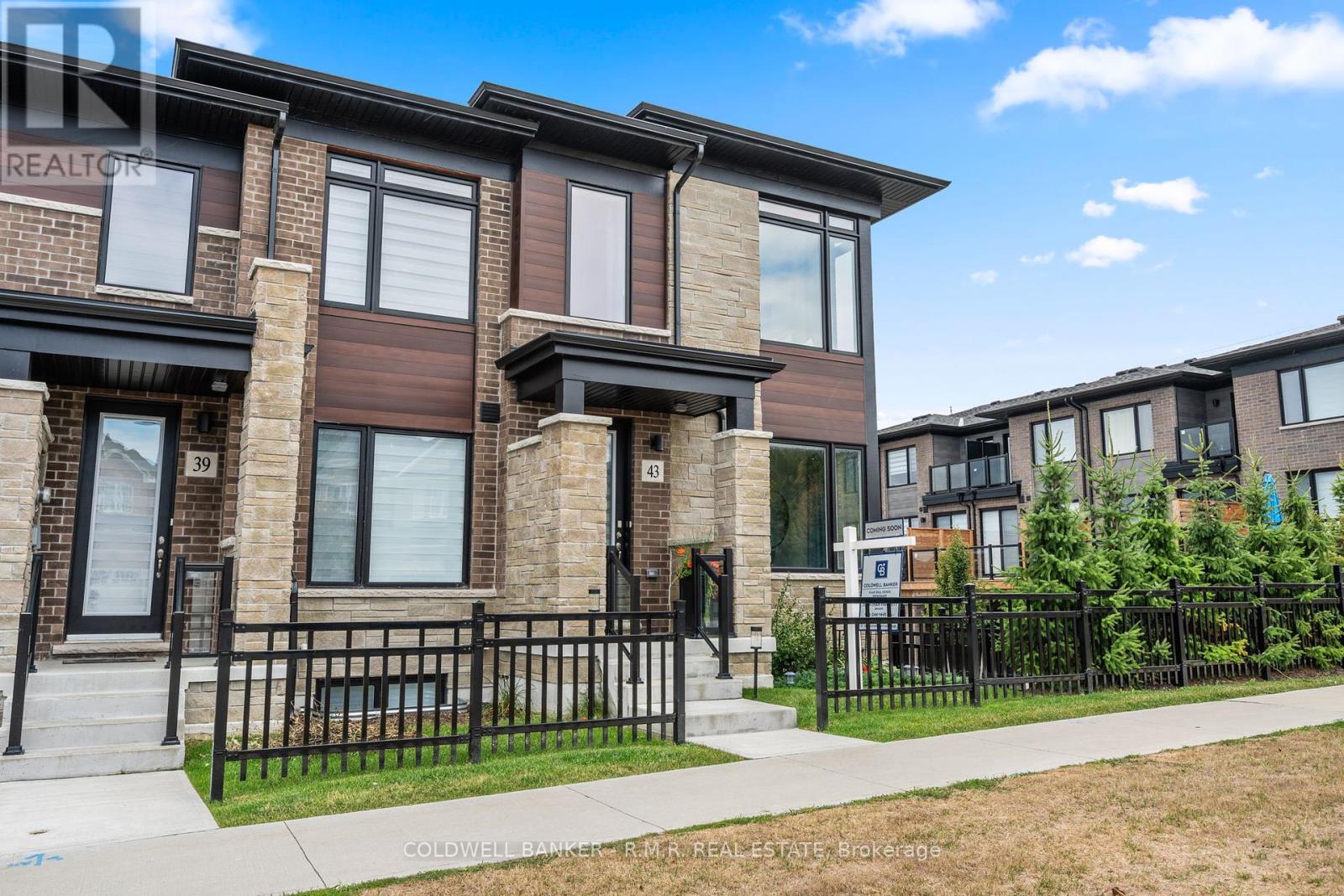 Photo 31 of 43 Assunta Lane, Clarington ON