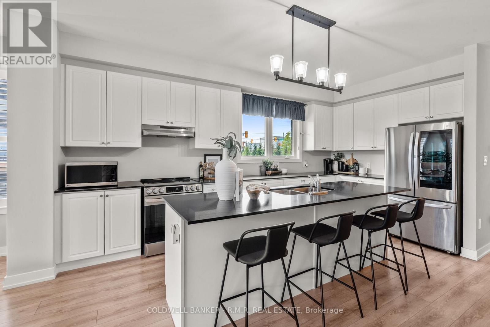 Photo 13 of 43 Assunta Lane, Clarington ON