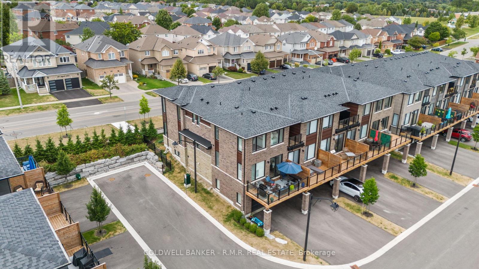 Photo 12 of 43 Assunta Lane, Clarington ON