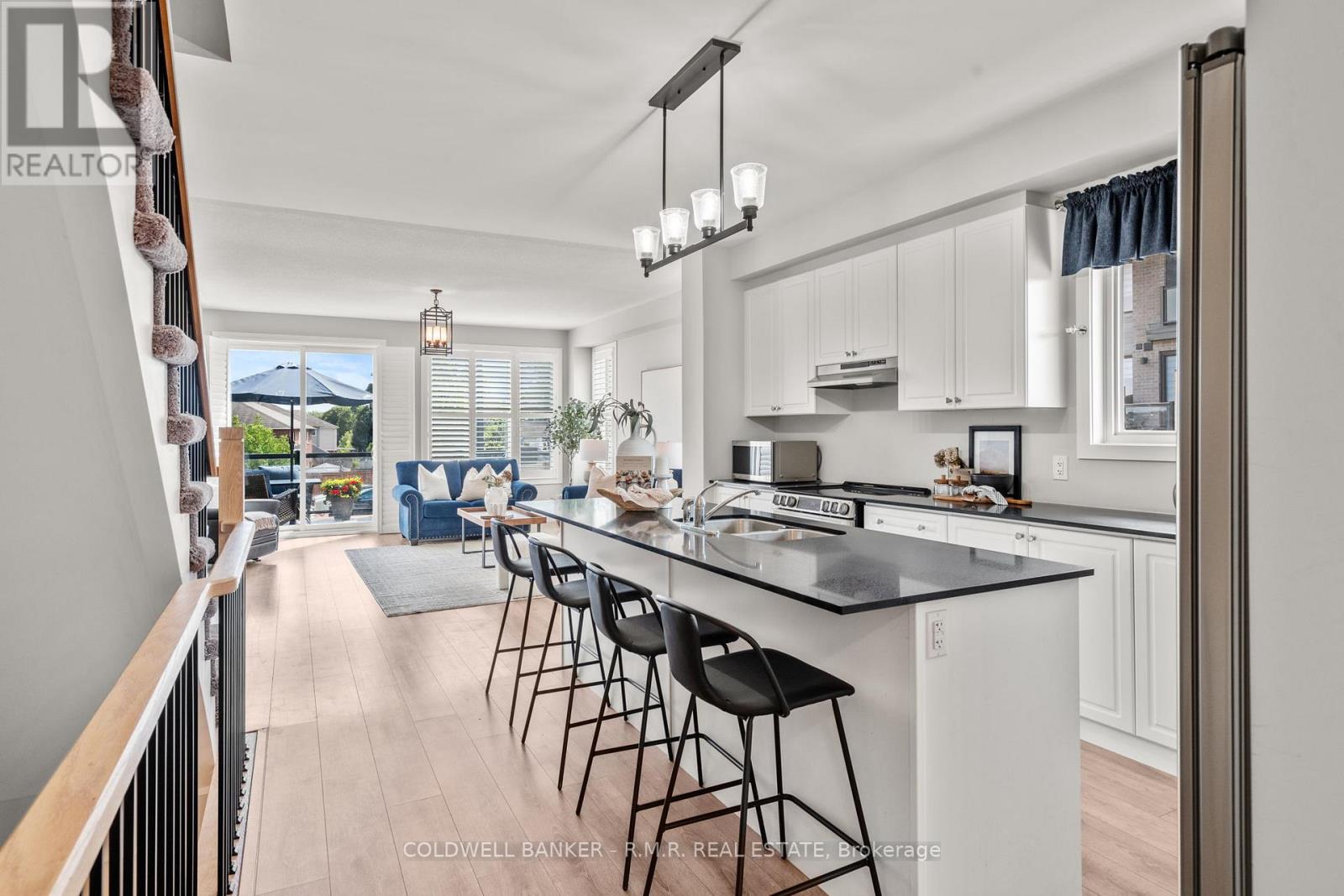 Photo 7 of 43 Assunta Lane, Clarington ON