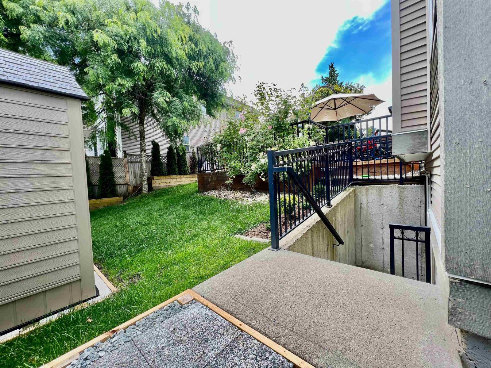 Photo 9 of 16594 61 Avenue, Surrey BC