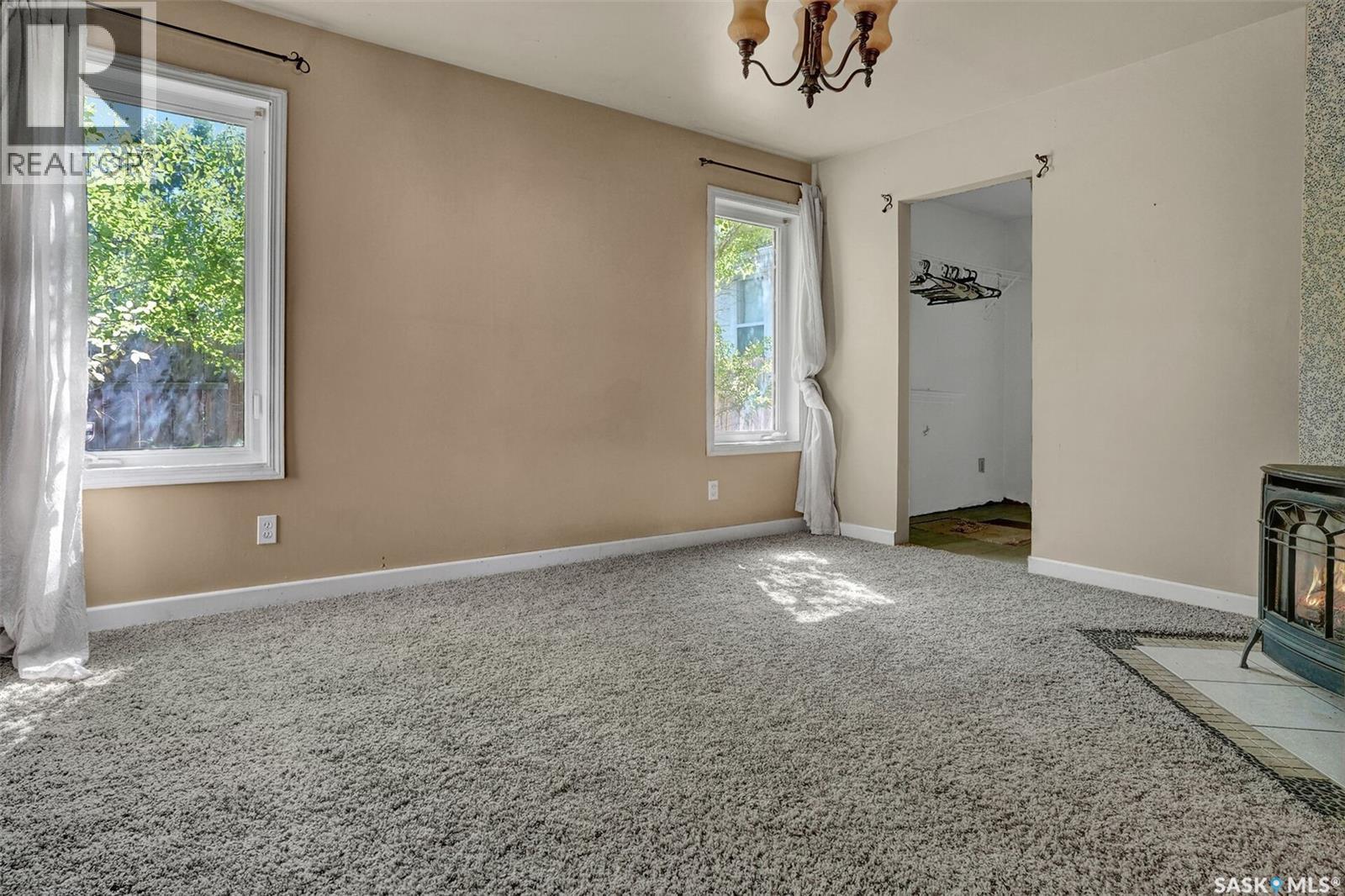 Photo 9 of 2761 Atkinson Street, Regina SK