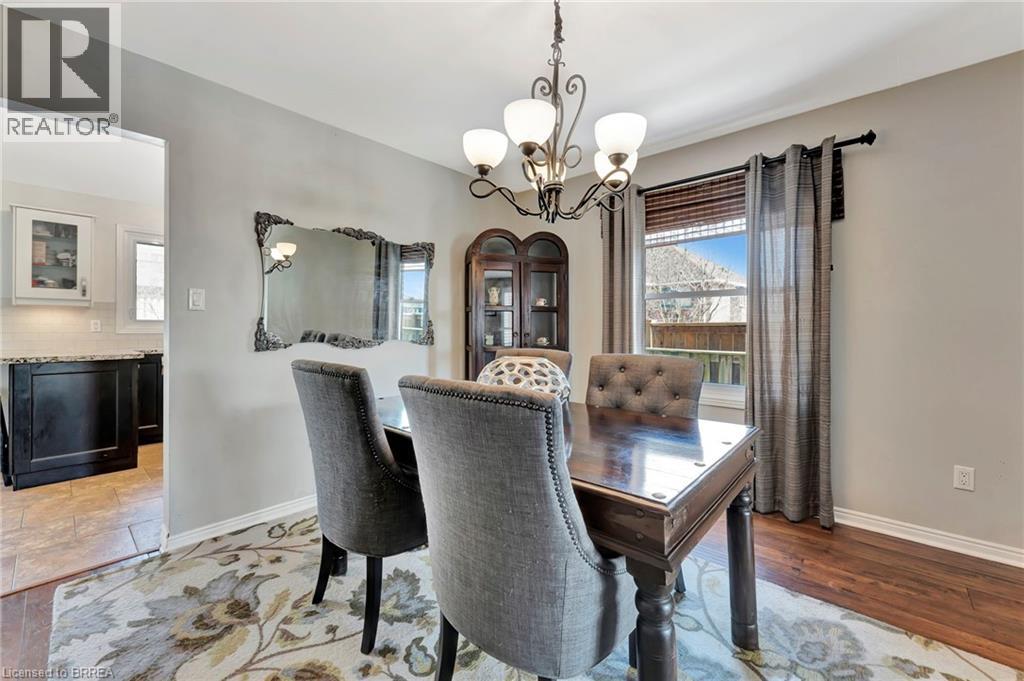Photo 8 of 52 Beckett Drive, Brantford ON