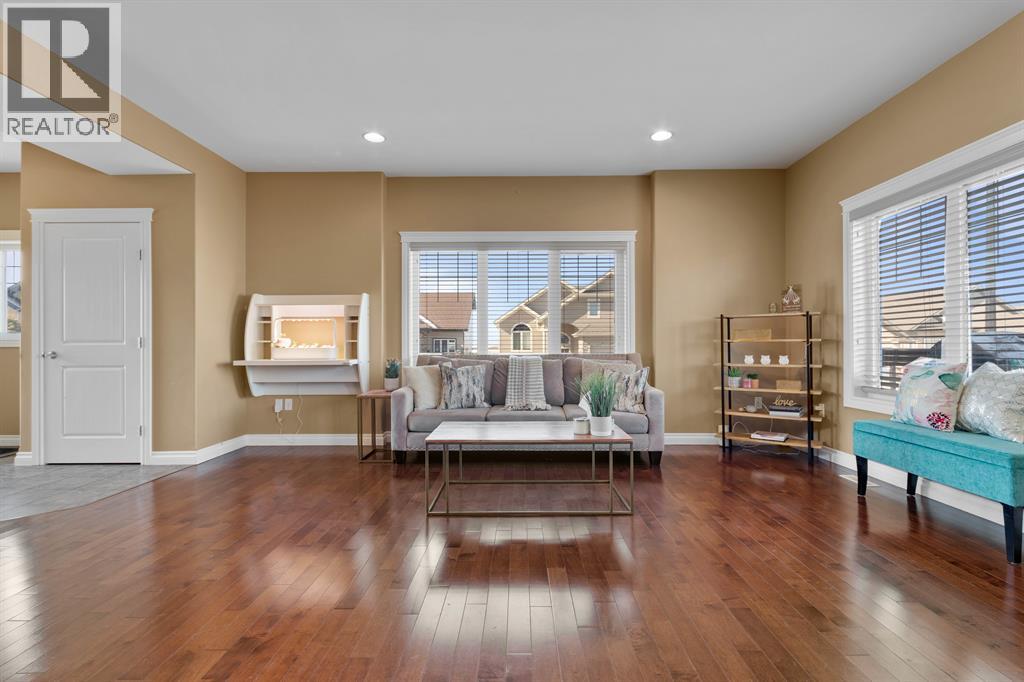 Photo 3 of 1707 56 Avenue, Lloydminster AB