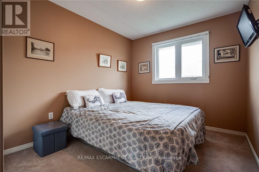 Photo 25 of 11 1809 Upper Wentworth Street, Hamilton ON