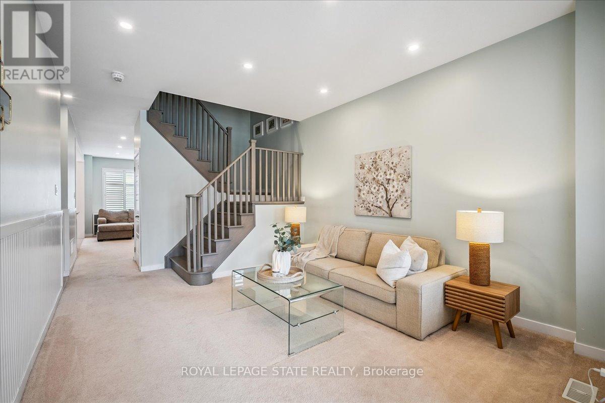 Photo 14 of 19 Prestwick Street, Hamilton ON