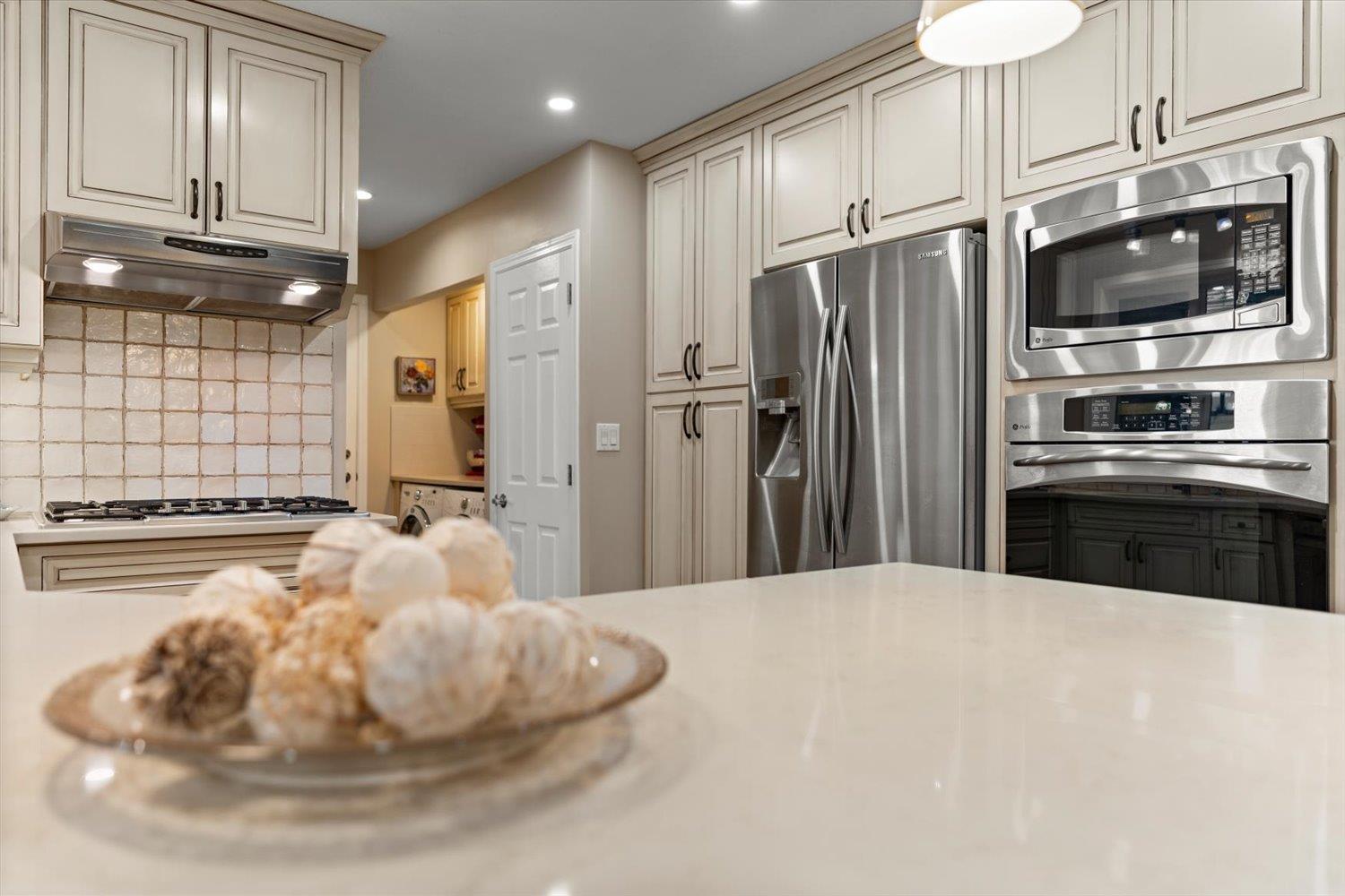 Photo 5 of 2 9515 Woodbine Street Chilliwack Proper East, Chilliwack BC