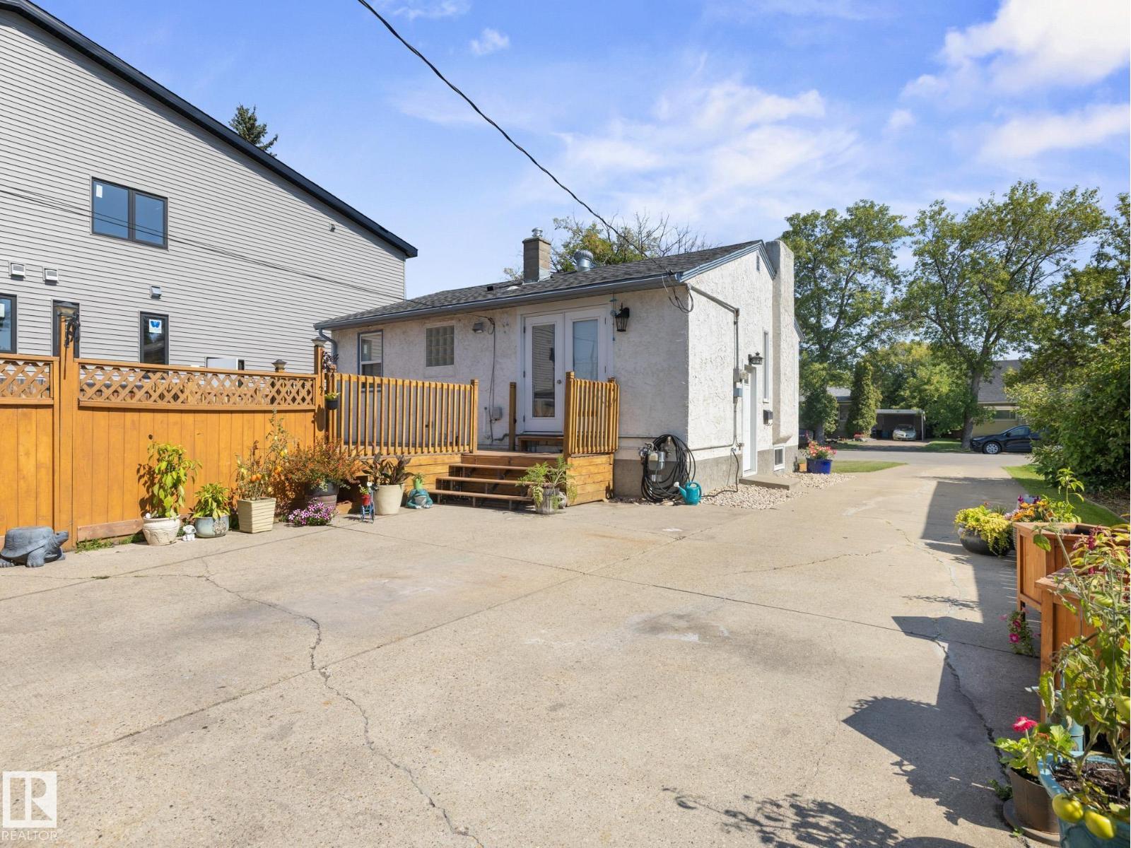 Single Family House Bungalow for Sale in   ST NW Edmonton 