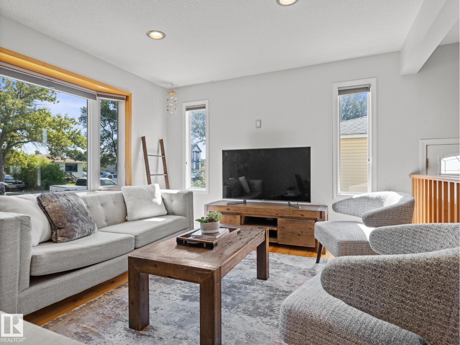 Single Family House Bungalow for Sale in   ST NW Edmonton 