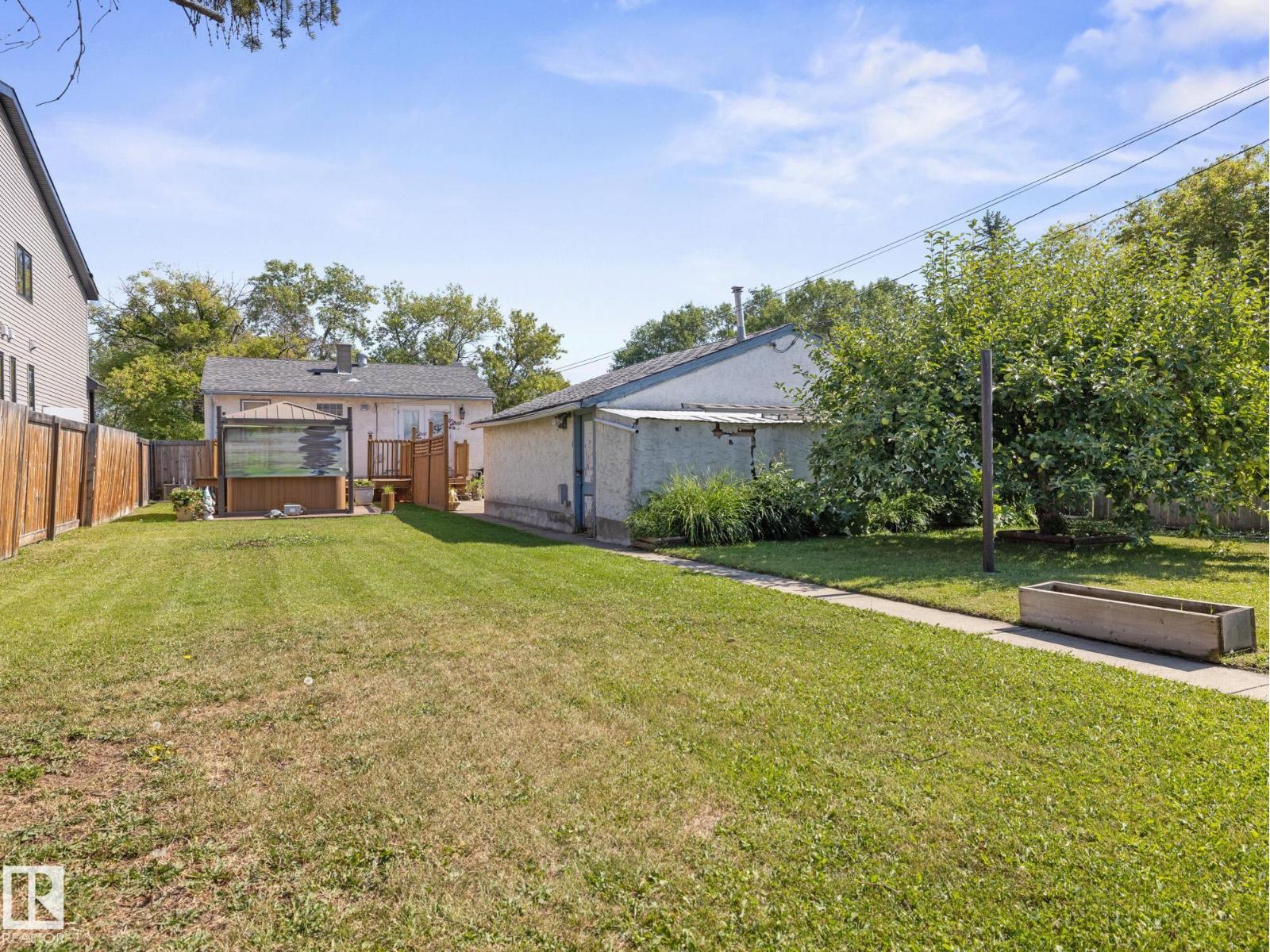 Single Family House Bungalow for Sale in   ST NW Edmonton 
