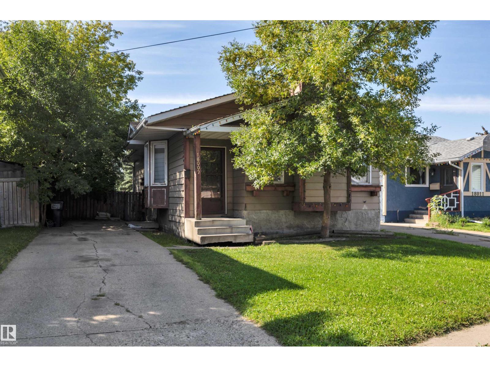 Photo 31 of 18007 73 Av Nw, Edmonton AB