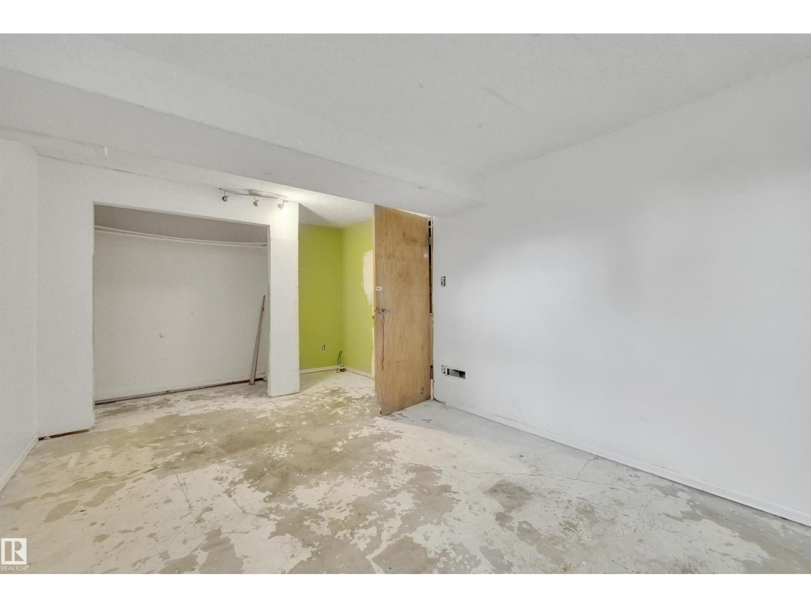 Photo 42 of 18007 73 Av Nw, Edmonton AB