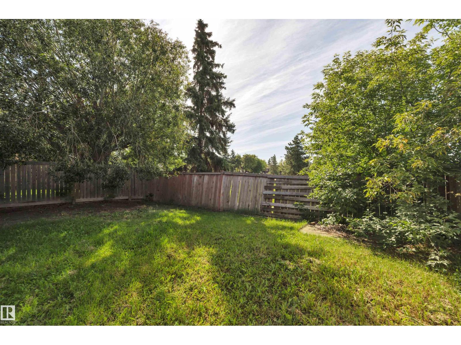 Photo 40 of 18007 73 Av Nw, Edmonton AB