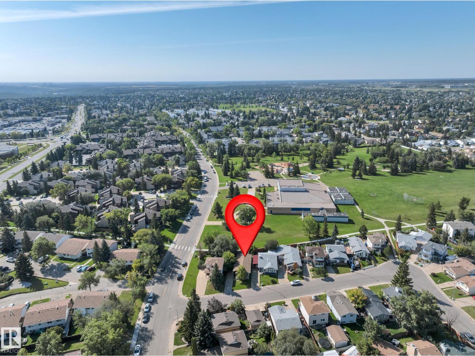 Photo 2 of 18007 73 Av Nw, Edmonton AB