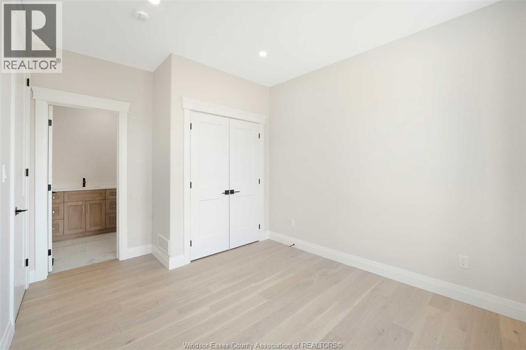 Photo 3 of 4370 Caterina Crescent, Lasalle ON