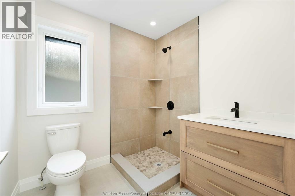 Photo 12 of 4370 Caterina Crescent, Lasalle ON