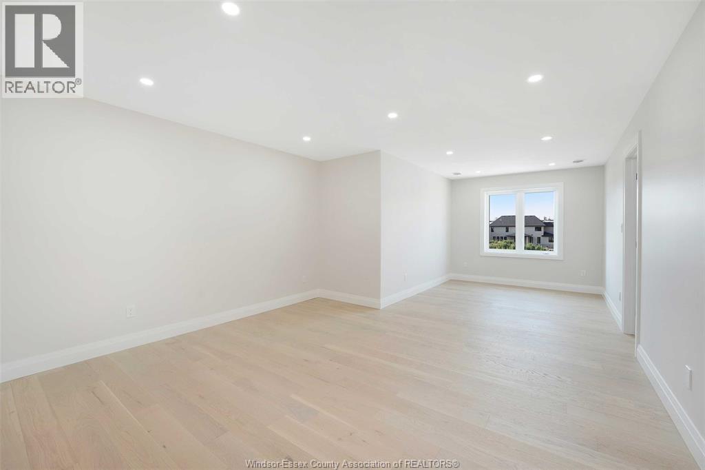 Photo 6 of 4370 Caterina Crescent, Lasalle ON