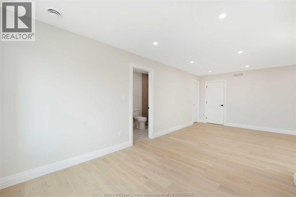 Photo 40 of 4370 Caterina Crescent, Lasalle ON