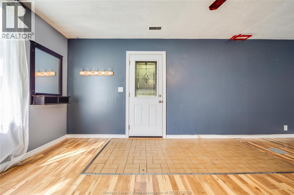 Photo 21 of 2185 Washington Boulevard, Lasalle ON