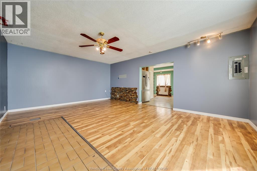 Photo 17 of 2185 Washington Boulevard, Lasalle ON