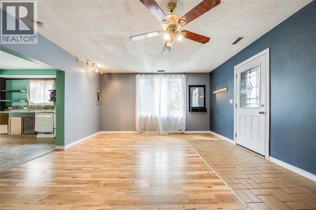 Photo 33 of 2185 Washington Boulevard, Lasalle ON