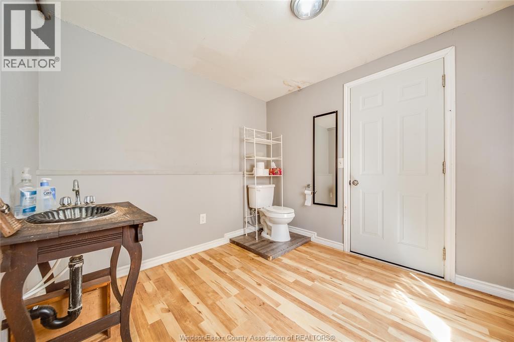 Photo 5 of 2185 Washington Boulevard, Lasalle ON