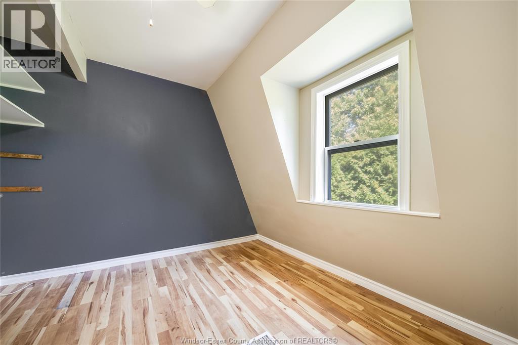 Photo 12 of 2185 Washington Boulevard, Lasalle ON
