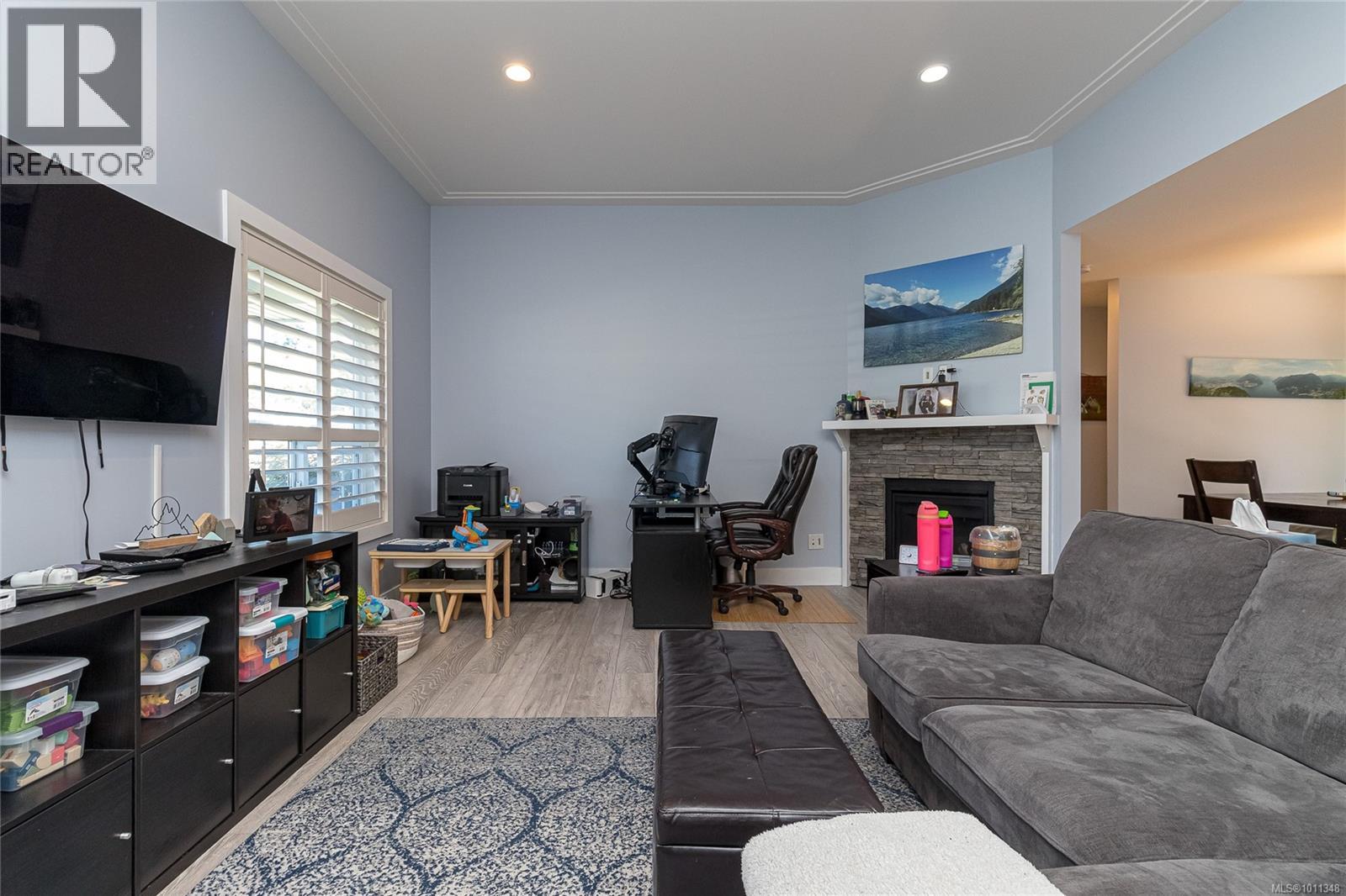 Photo 4 of 6885 Lauras Lane, Sooke BC
