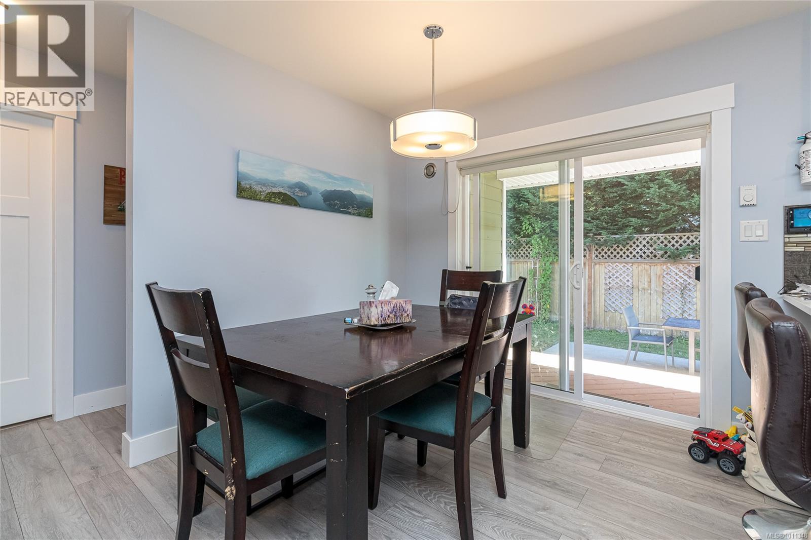 Photo 7 of 6885 Lauras Lane, Sooke BC