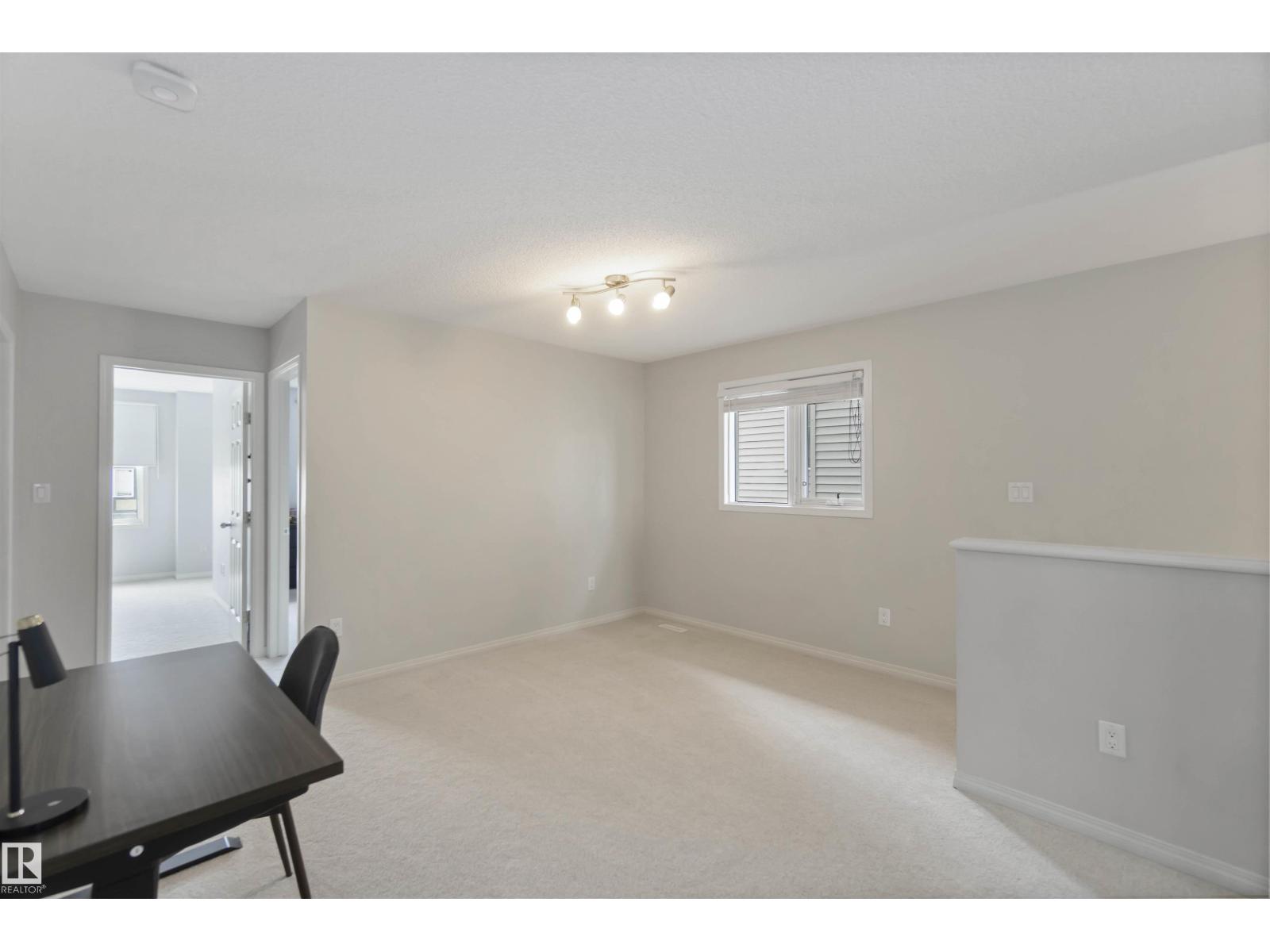 Photo 7 of 1634 Chapman Way Sw, Edmonton AB