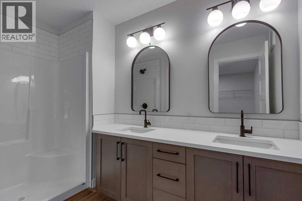 Photo 27 of 117 Crestview Boulevard, Sylvan Lake AB