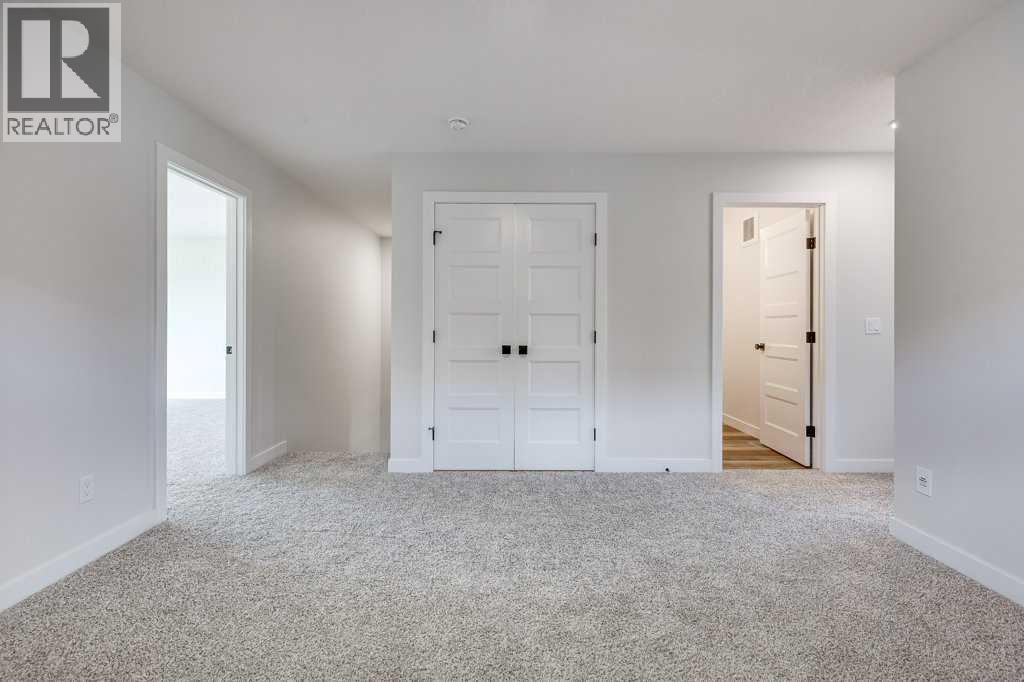 Photo 43 of 117 Crestview Boulevard, Sylvan Lake AB