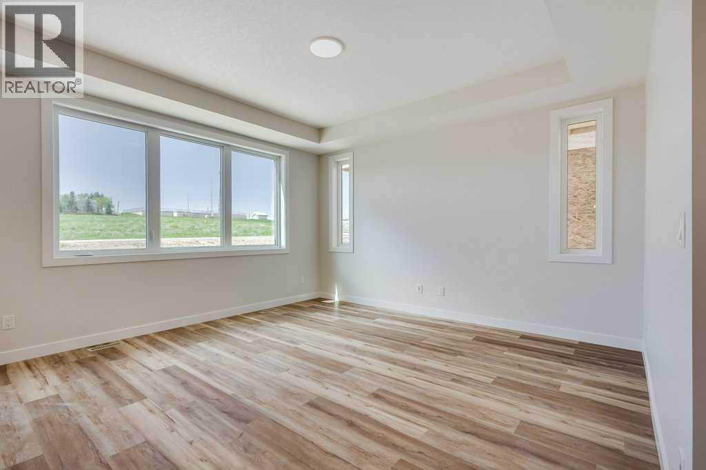 Photo 24 of 117 Crestview Boulevard, Sylvan Lake AB
