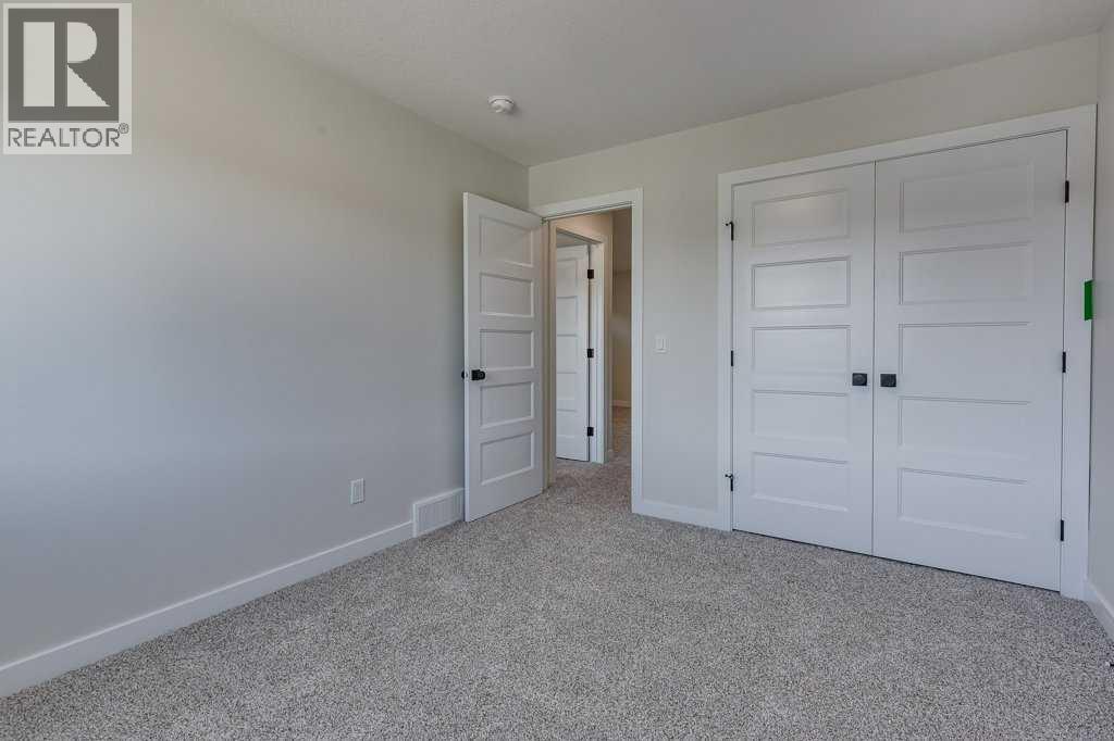 Photo 6 of 117 Crestview Boulevard, Sylvan Lake AB