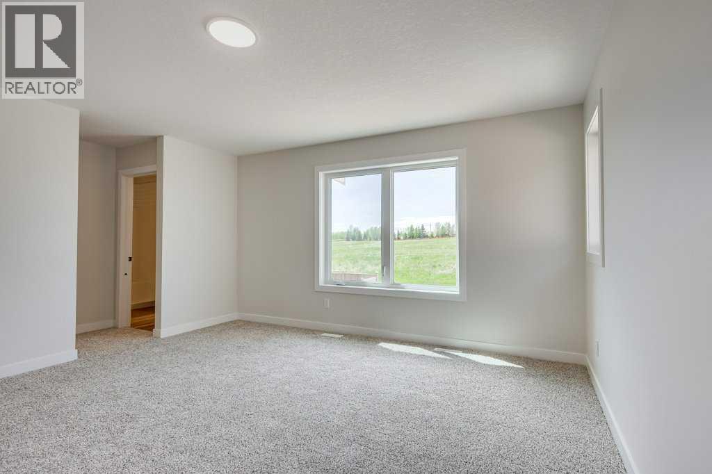 Photo 30 of 117 Crestview Boulevard, Sylvan Lake AB