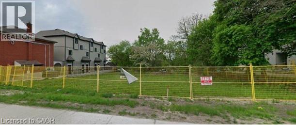 Photo 2 of 541 Victoria Street S, Kitchener ON