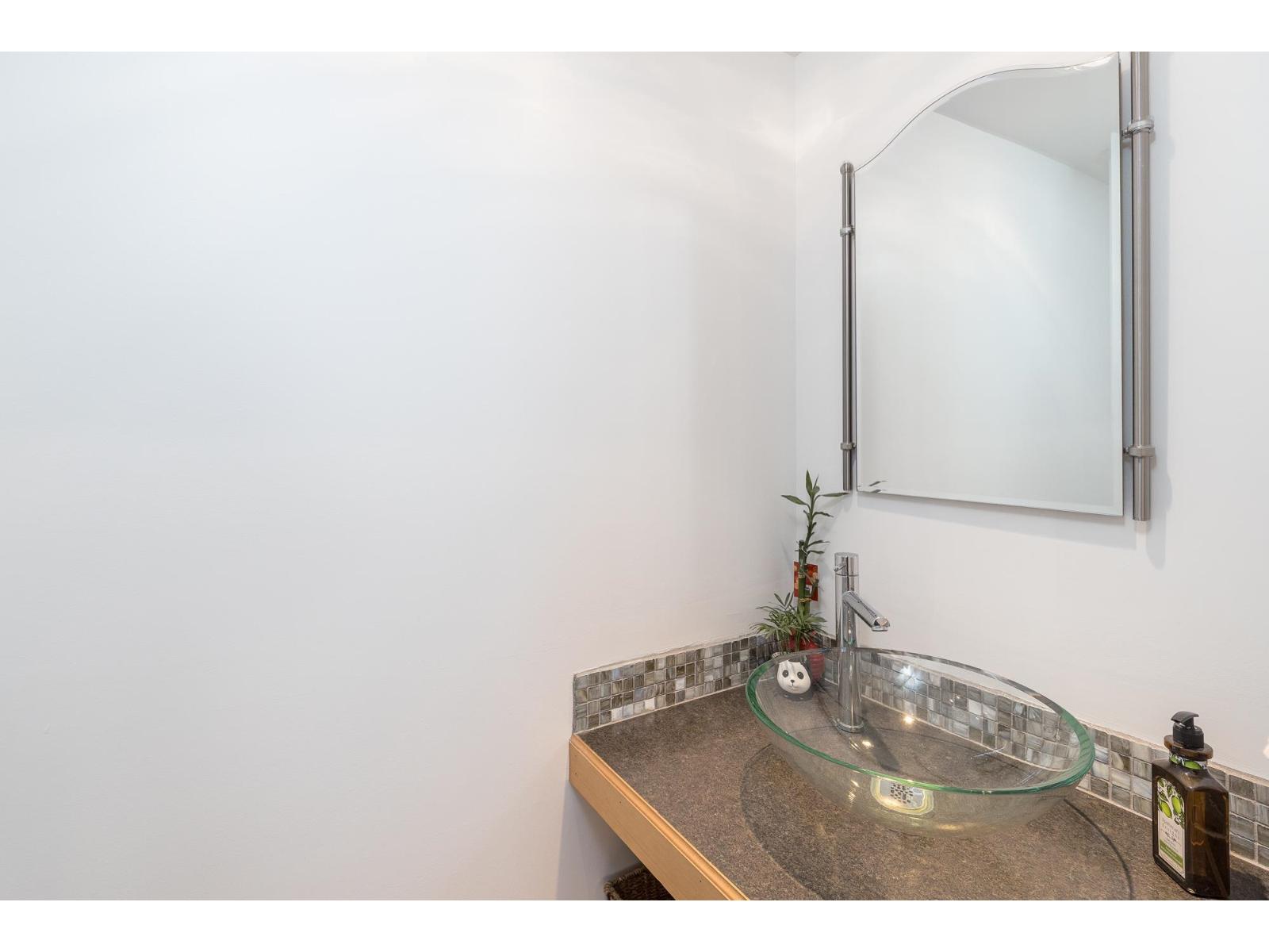Photo 25 of 113 1561 Vidal Street, White Rock BC