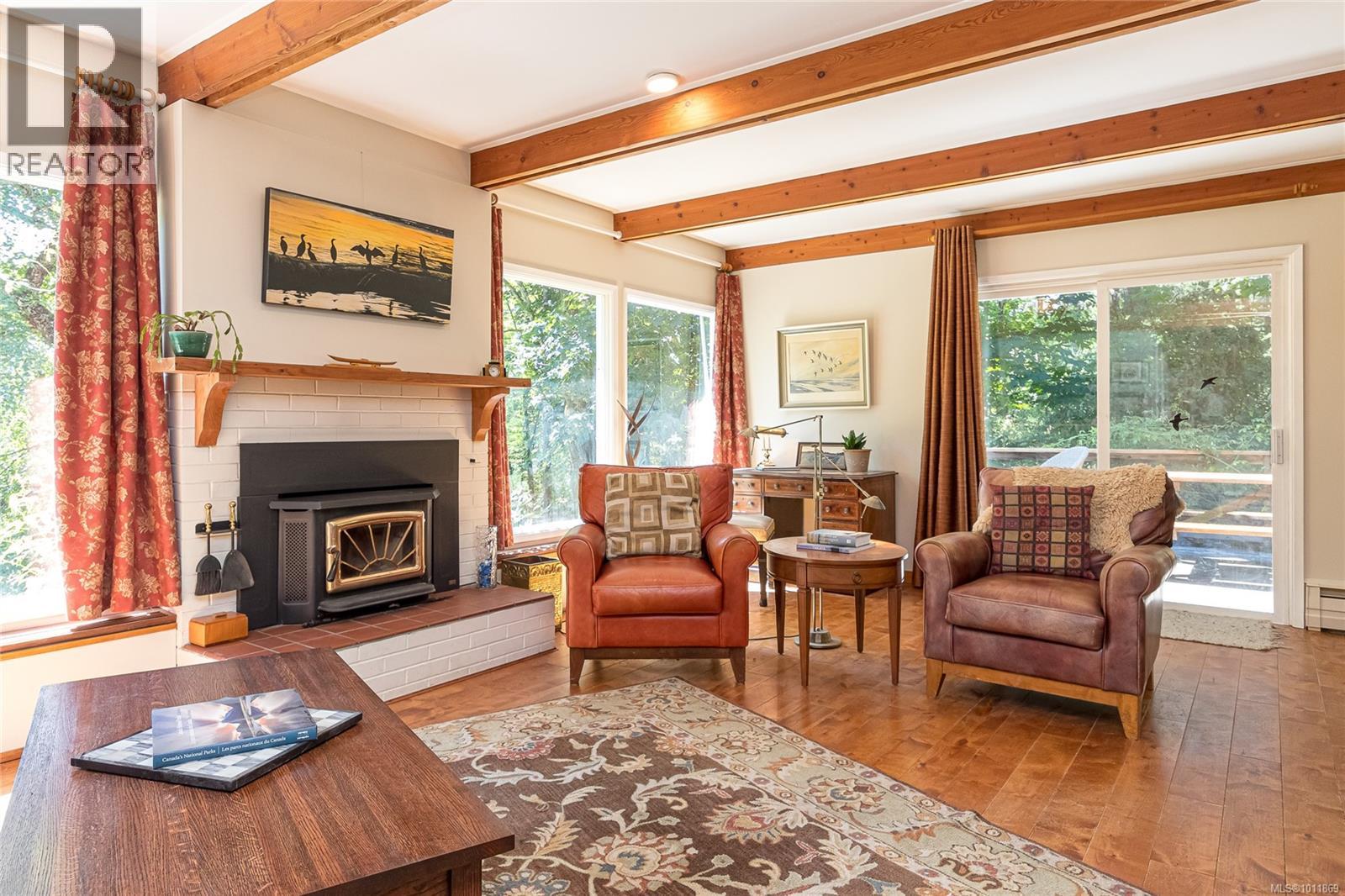  4664-4670 Spring Road, Saanich