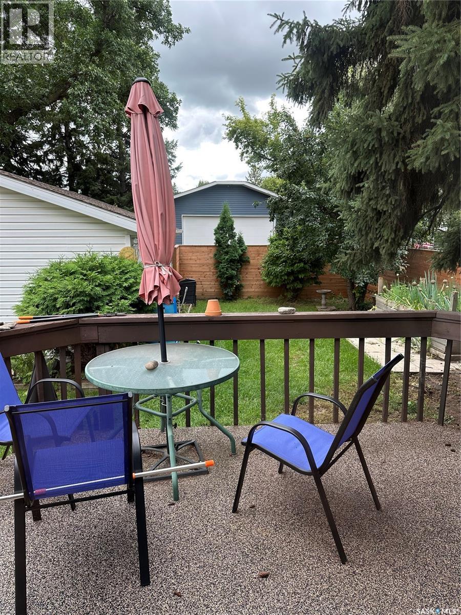 Photo 19 of 1806 Easthill, Saskatoon SK