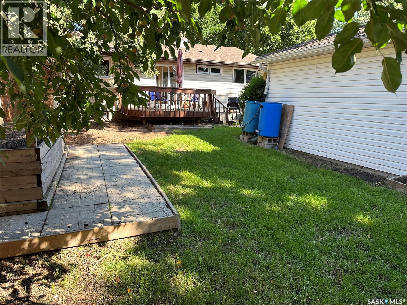 Photo 6 of 1806 Easthill, Saskatoon SK