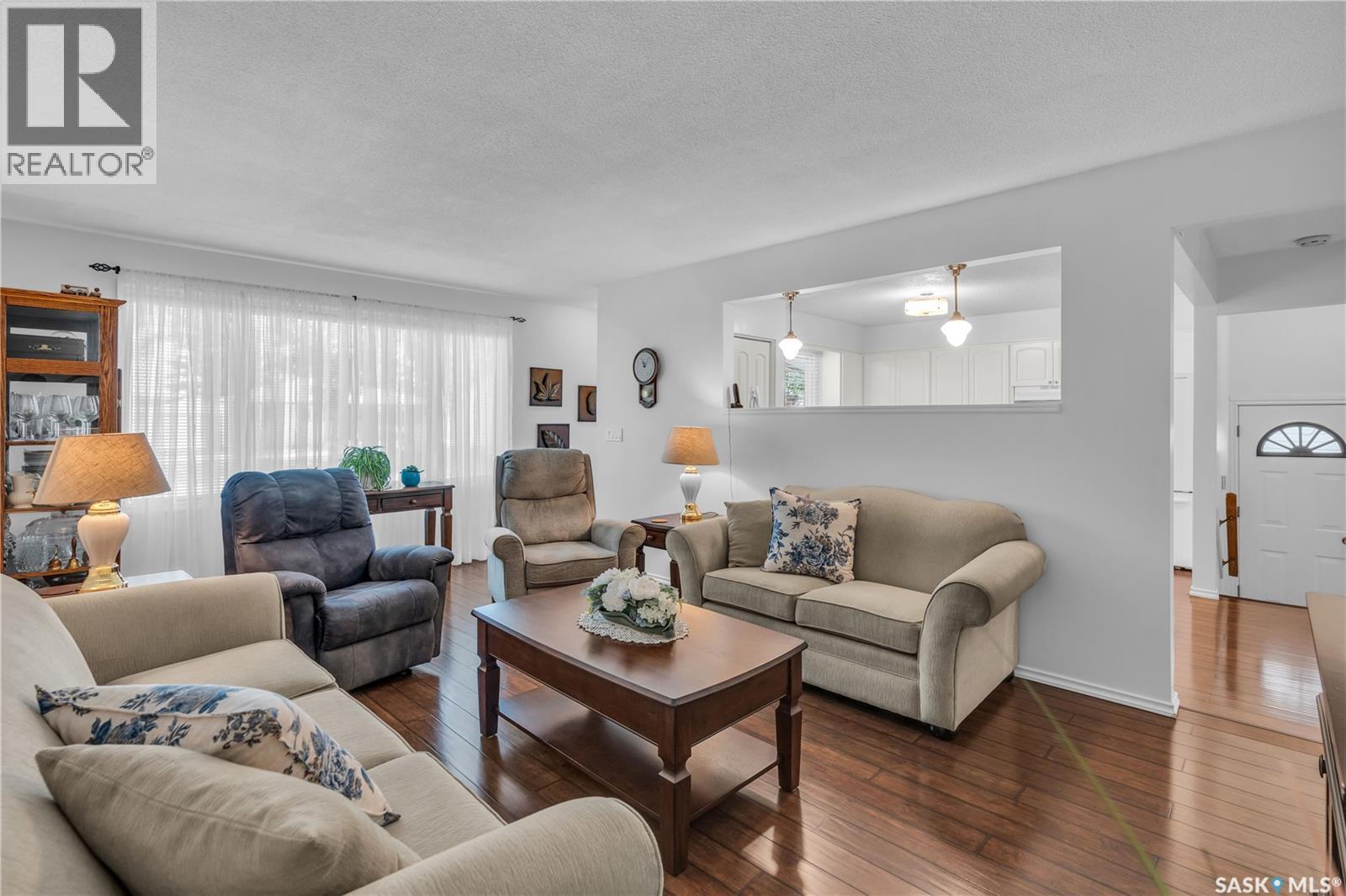 Photo 9 of 31 Hammond Road, Regina SK
