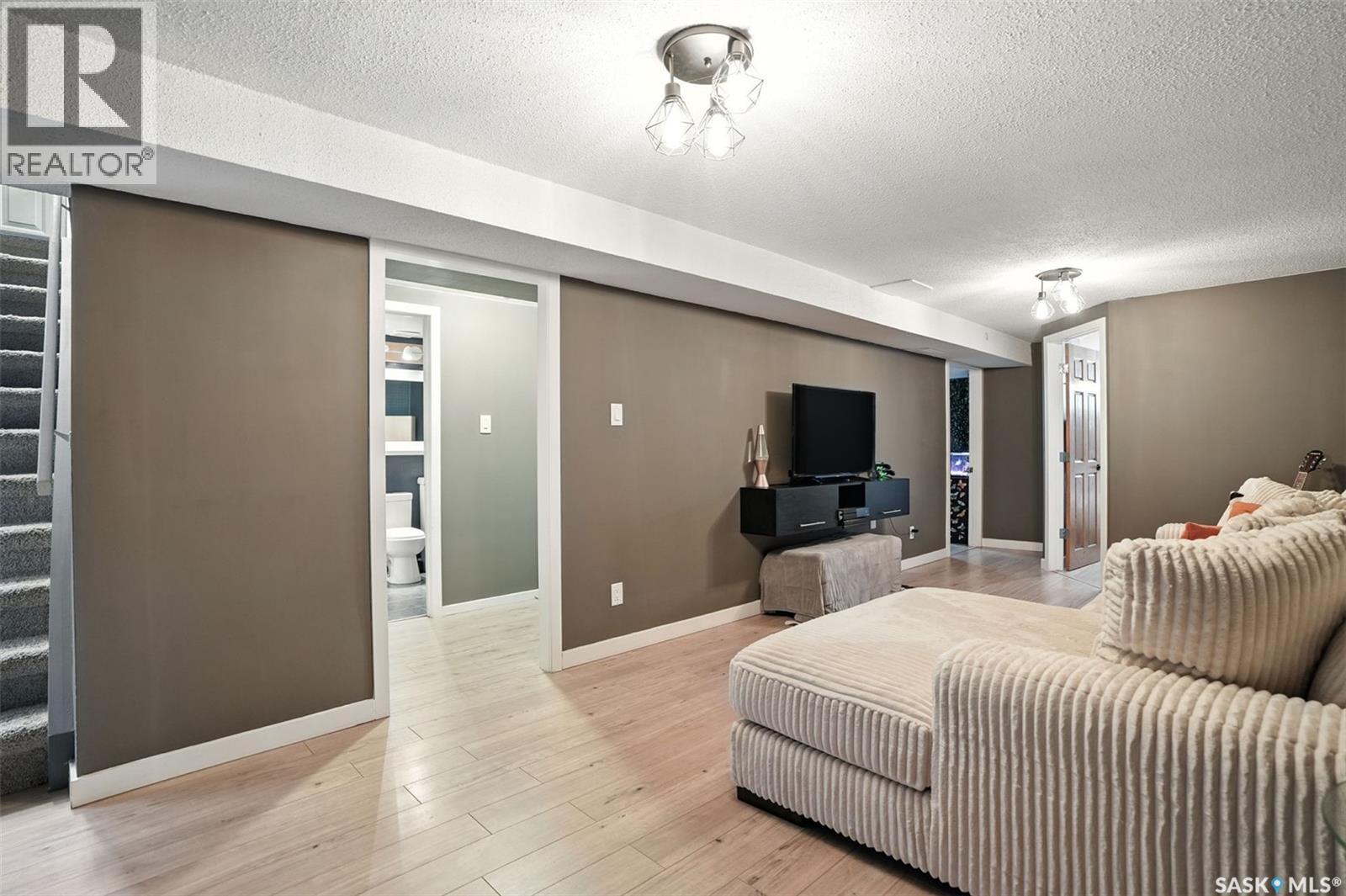 Photo 14 of 126 Ramsay Court, Saskatoon SK