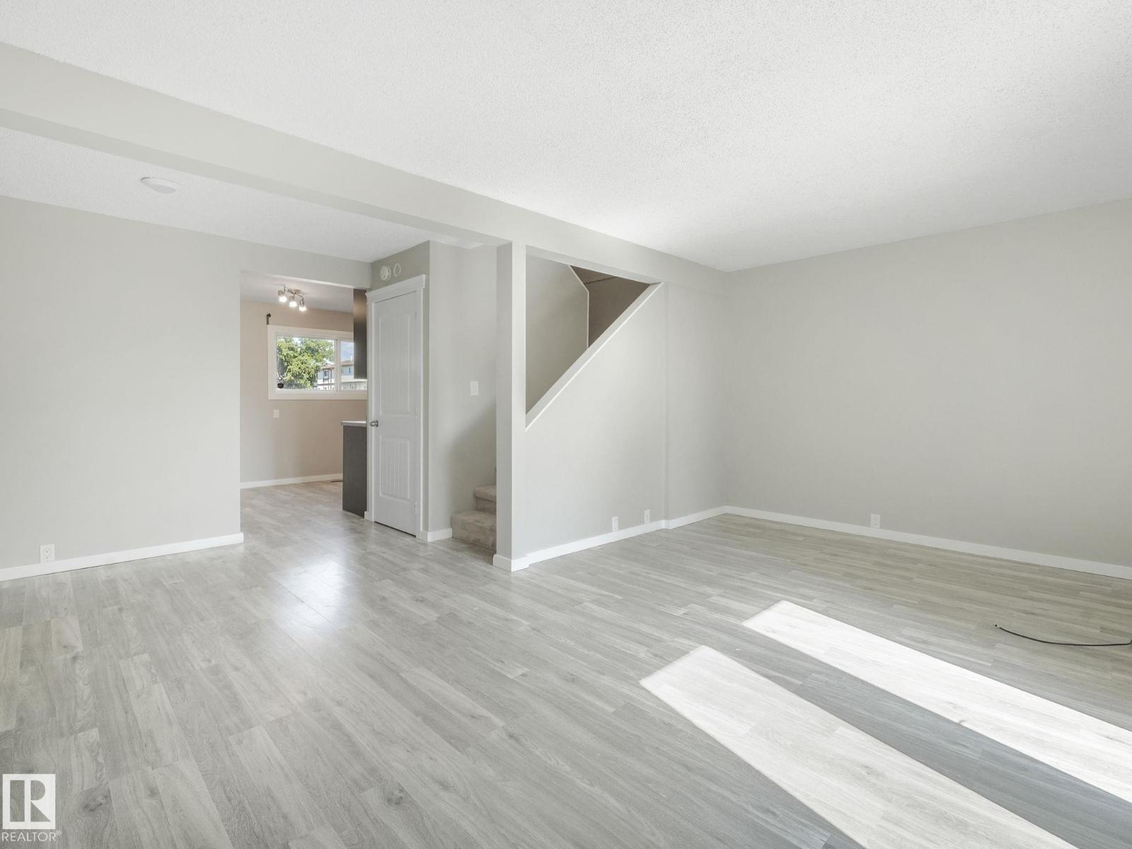 Photo 47 of 1376 Lakewood Rd W Nw, Edmonton AB