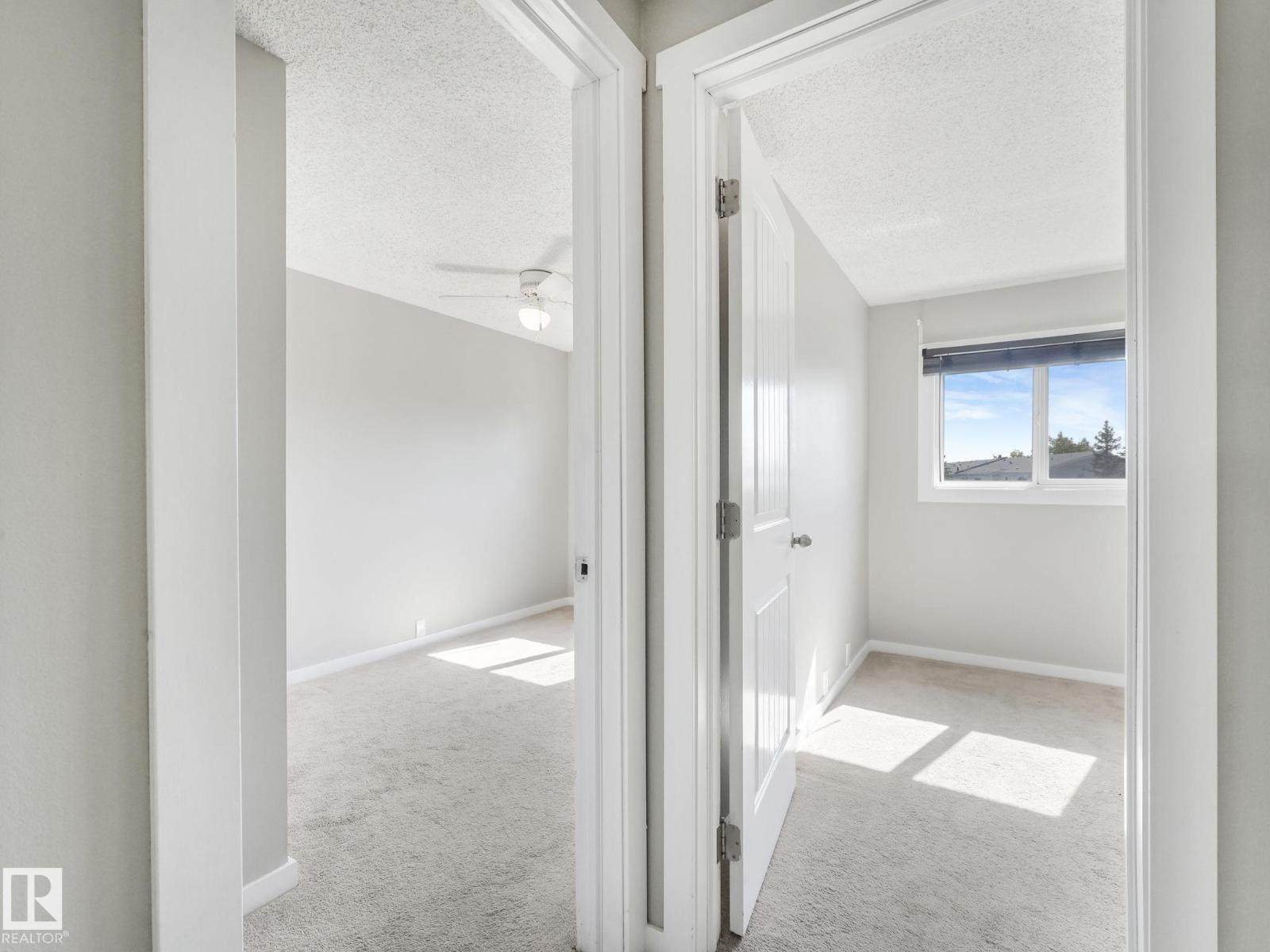 Photo 14 of 1376 Lakewood Rd W Nw, Edmonton AB