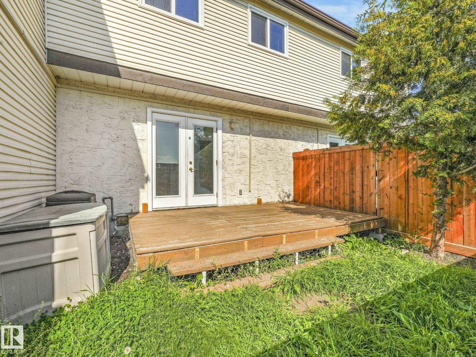 Photo 38 of 1376 Lakewood Rd W Nw, Edmonton AB