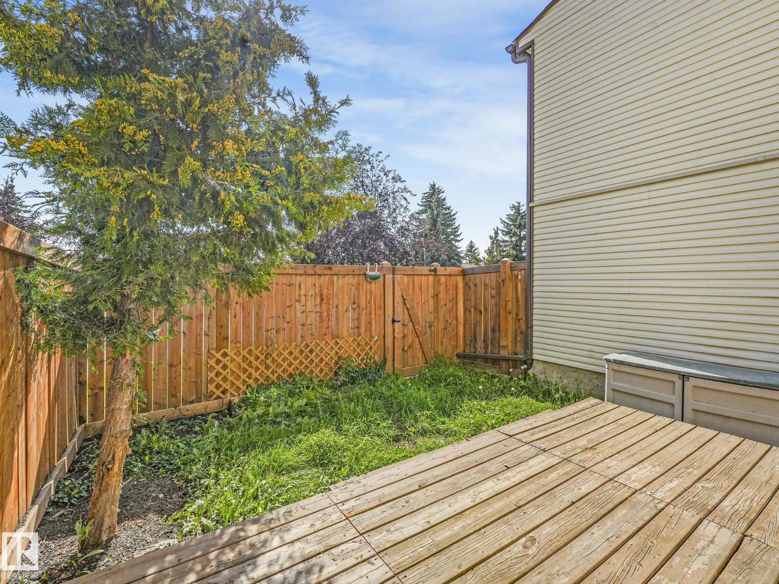 Photo 22 of 1376 Lakewood Rd W Nw, Edmonton AB