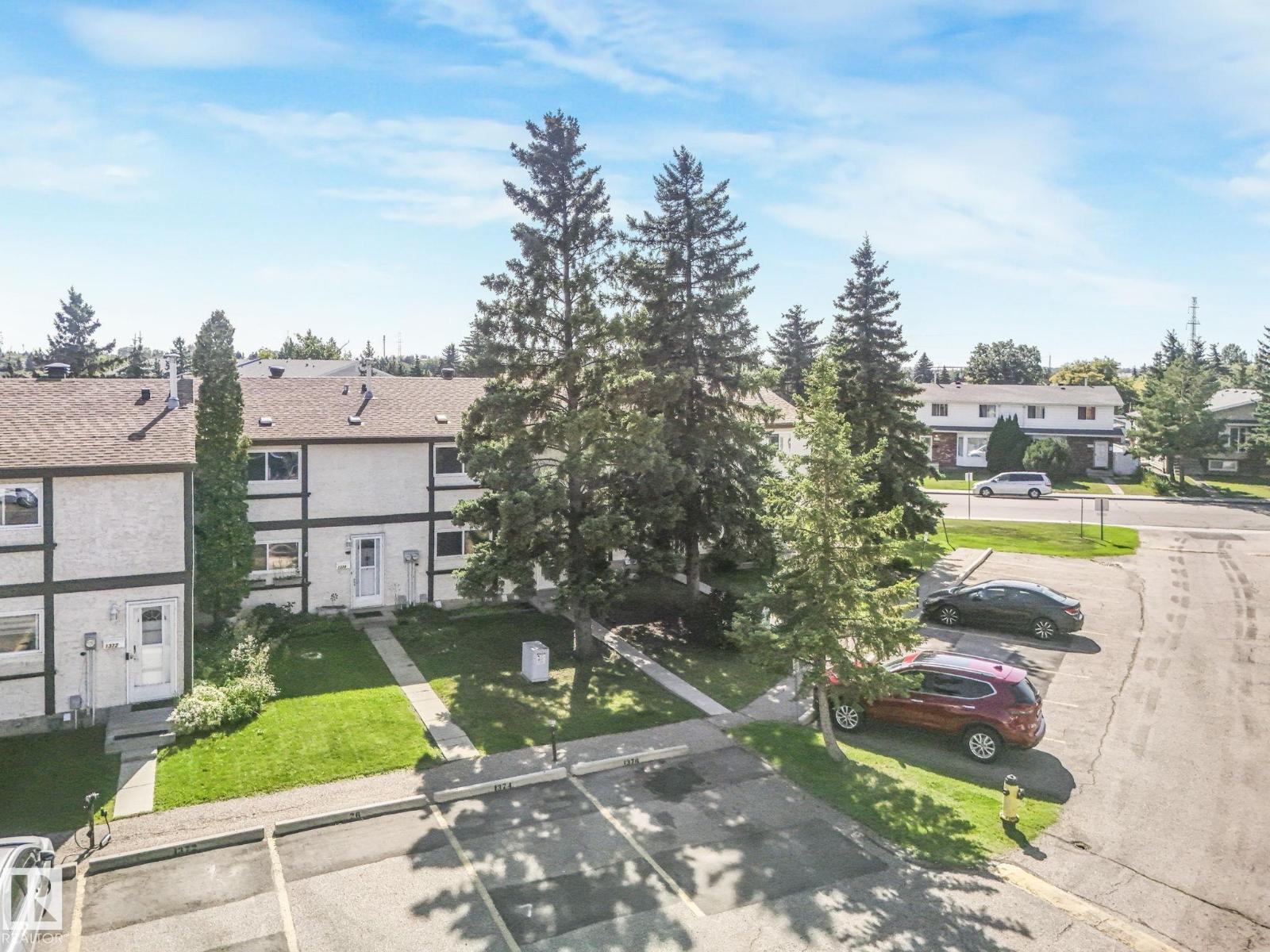 Photo 65 of 1376 Lakewood Rd W Nw, Edmonton AB