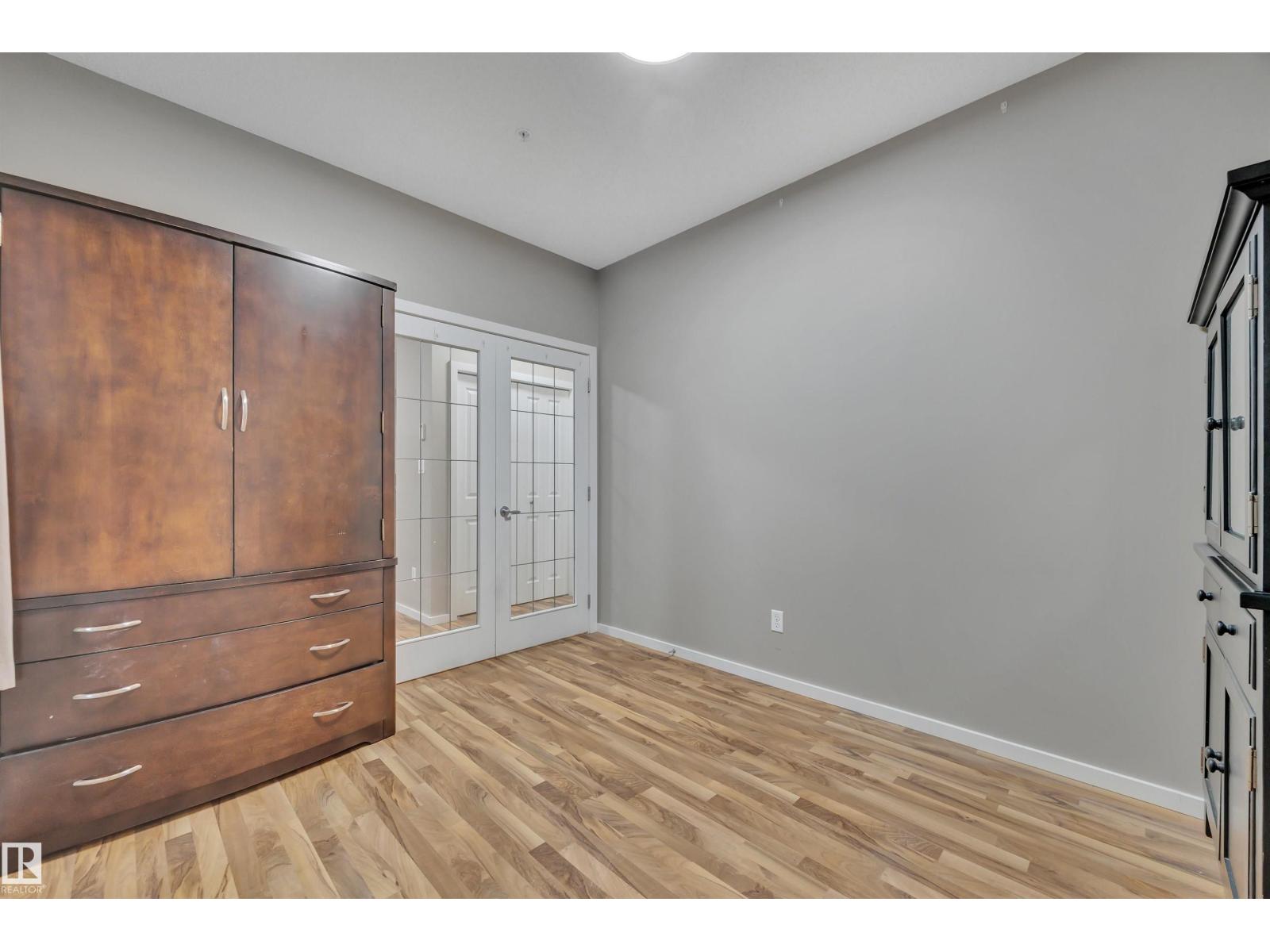 Photo 23 of 201 9910 111 St Nw, Edmonton AB